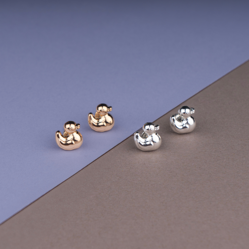 Duckling stud earring