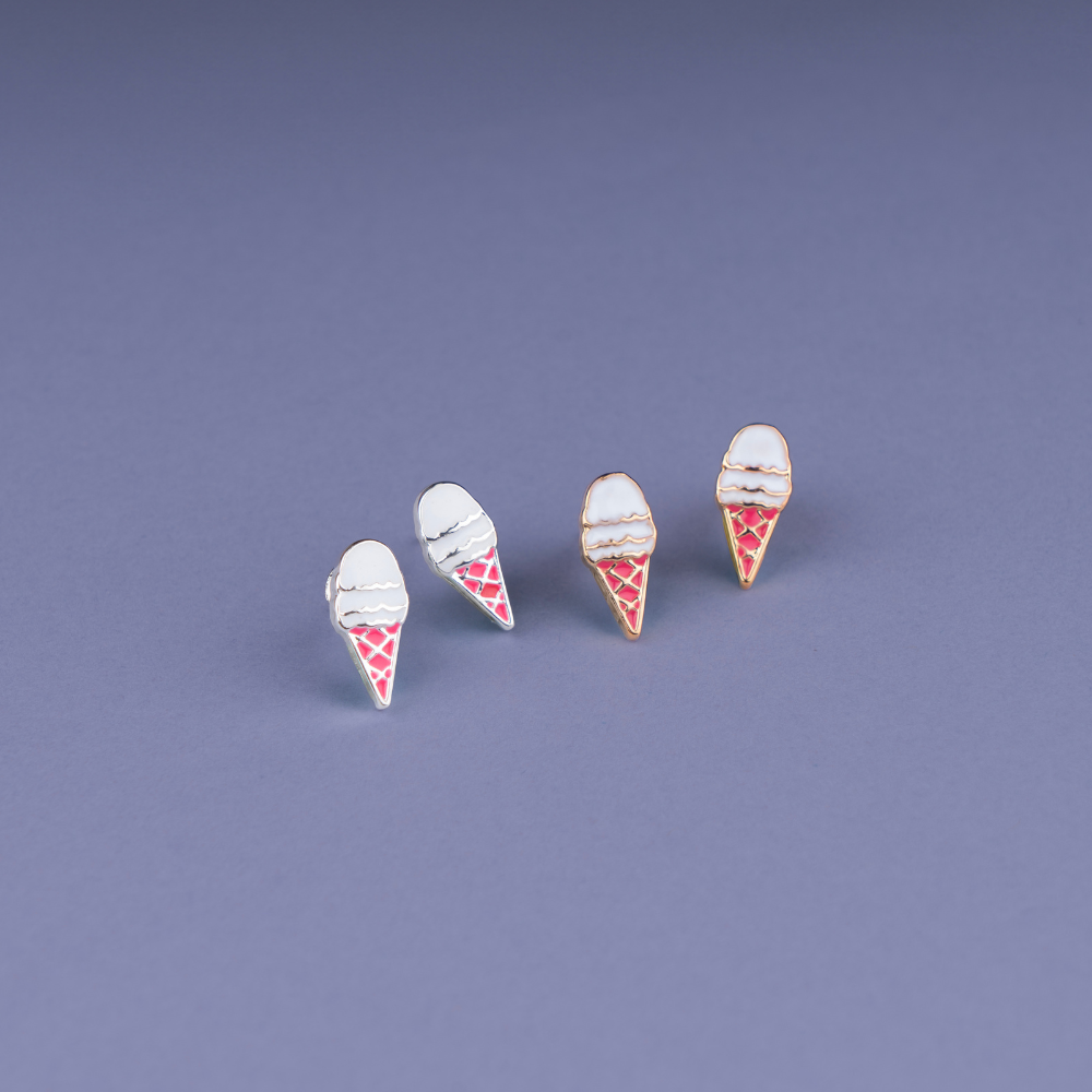 I-scream stud earring