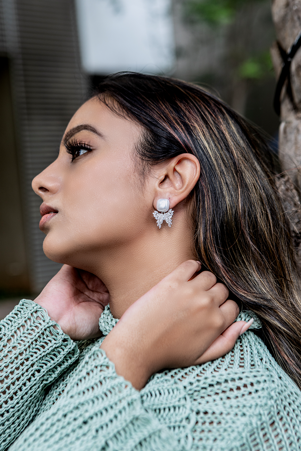 Butterfly pearl drops