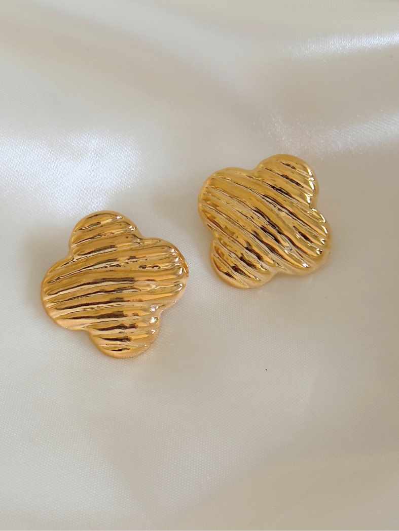 Ribbed Gold Studs